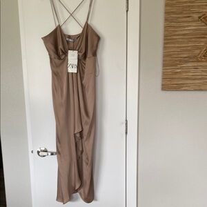Zara Taupe Fawn Nude Spaghetti Strap Sleeveless Knotted Satin Gown M/6 Bloggers